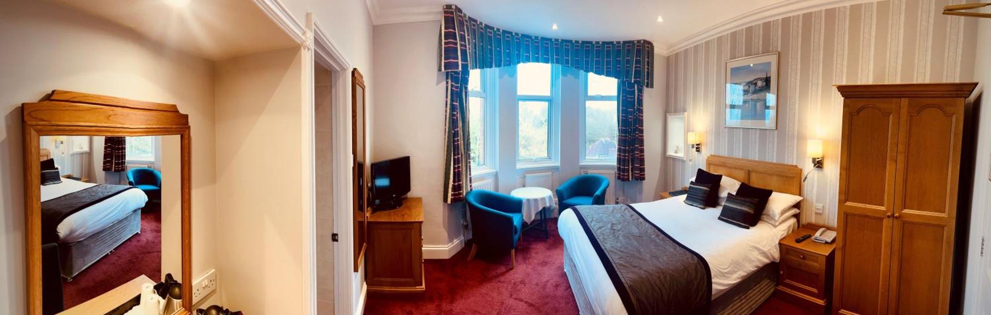 The Birch Hotel ヘイワーズ・ヒース エクステリア 写真